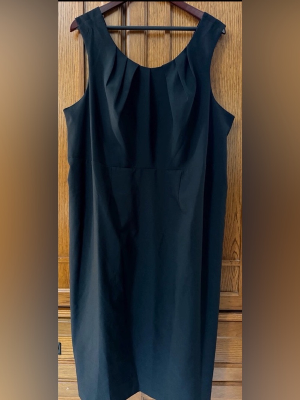 Avenue Pleated Ruched Scoop Neck Sheath Midi Dress LBD Little Black Dress 44”